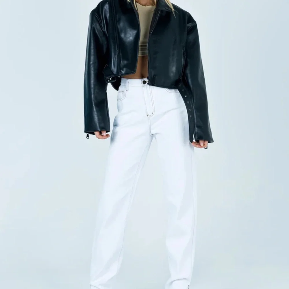 LIONESS - STATEN ISLAND JACKET IN BLACK - Picture 4 of 16